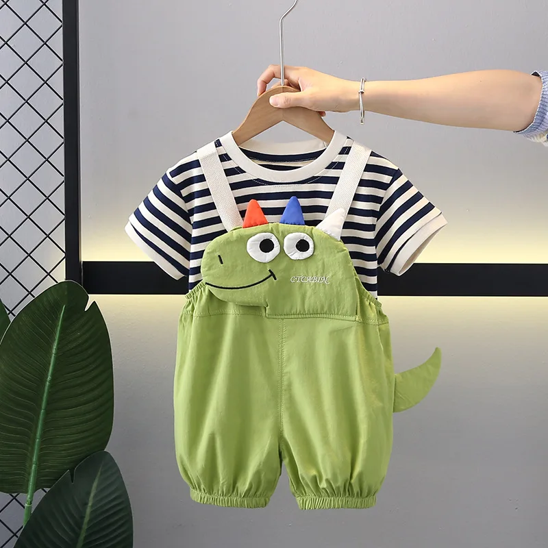 Conjunto de verano para bebé: camiseta rayas y pantalón corto - imagen 3