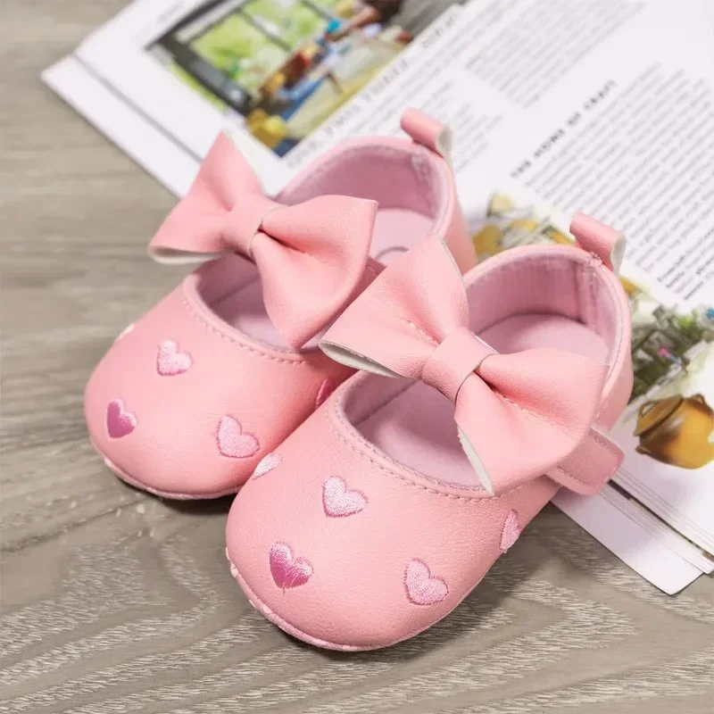 Botines bebe primeras pasos – Antideslizante con lazo bordado - imagen 5