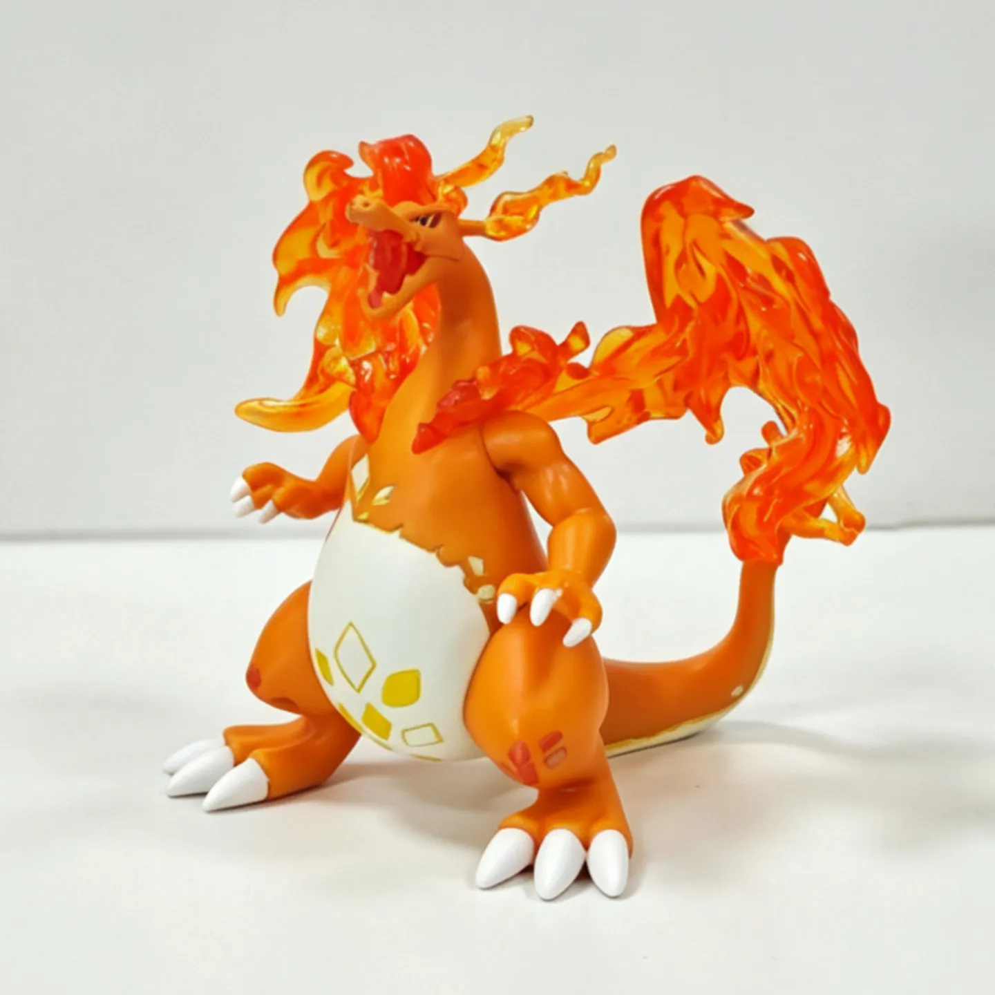 Figura de Charizard para coleccionar y decorar