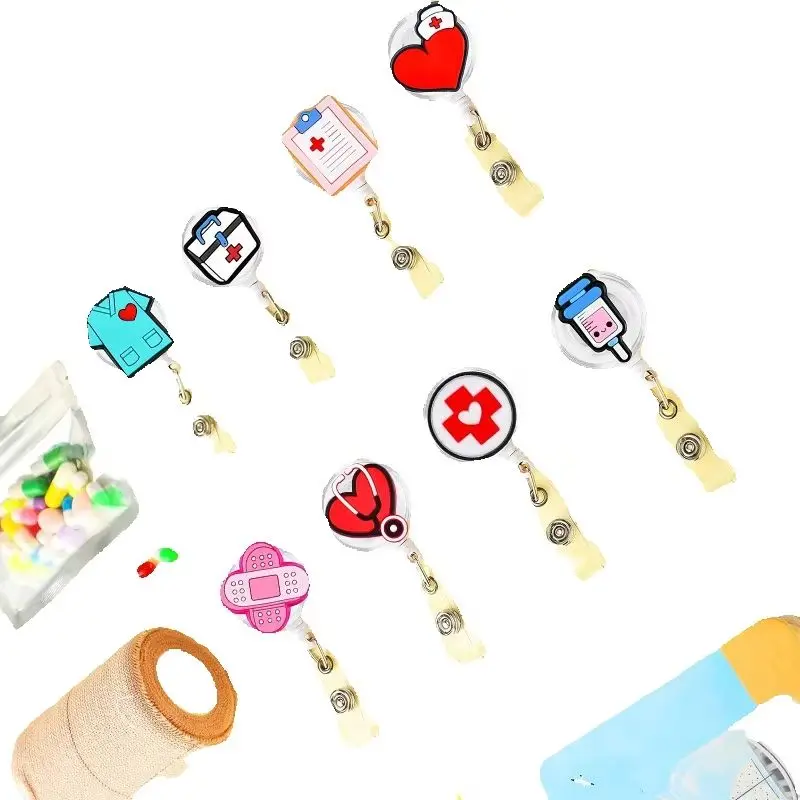 Portacredenciales retráctil con diseño infantil para identificación - imagen 2