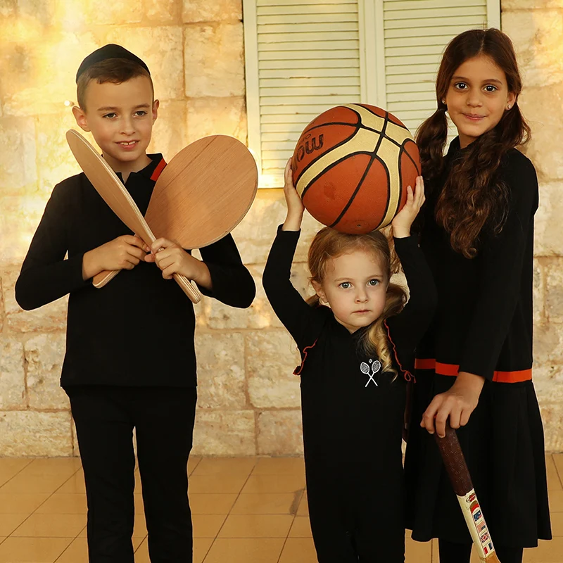 Conjunto infantil otoño invierno a cuadros azul marino y negro - imagen 3