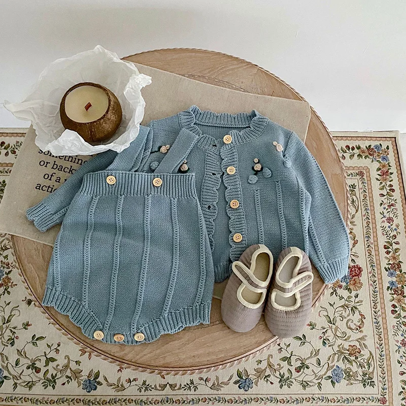 Conjunto cárdigan y mono de punto para bebé niña - imagen 4
