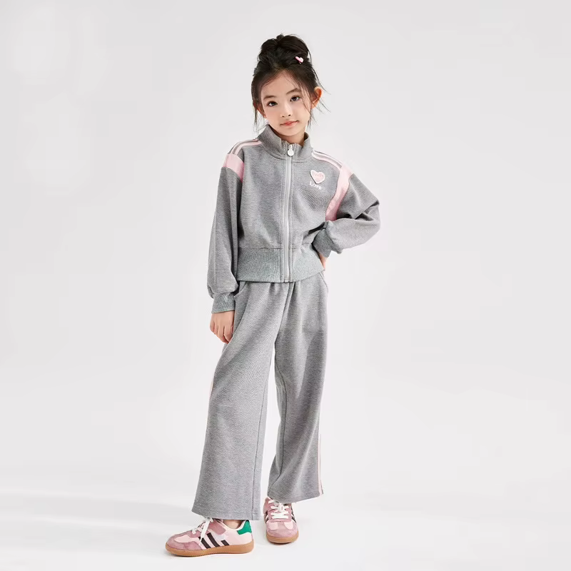 Conjunto de otoño para niñas con sudadera y pantalón - imagen 3