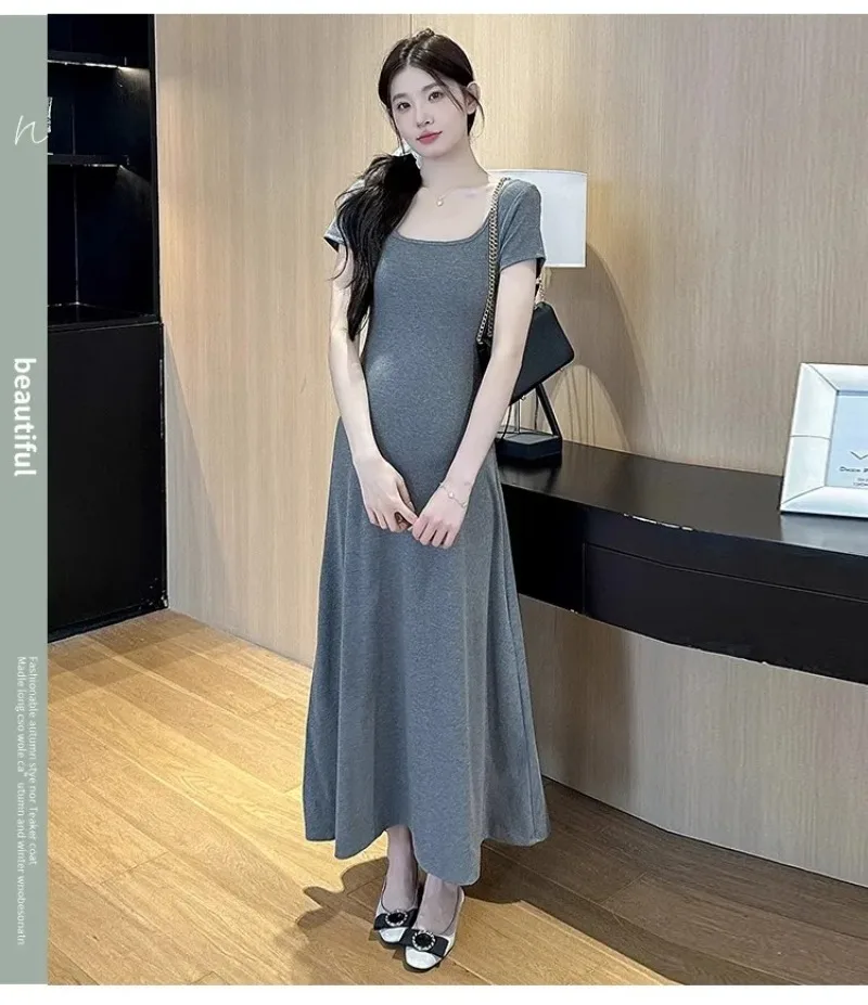 Look de maternidad: manga corta y estilo favorecedor