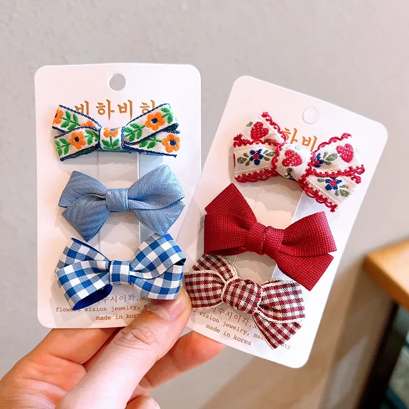 Pinzas de pelo floral con lazo para niña - Set de 3 - imagen 2