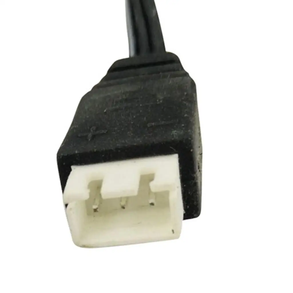 Detalle del conector y tamaño compacto