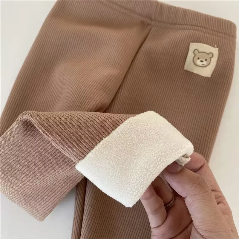 Pantalones acolchados de piel con oso para niños y niñas - imagen 2