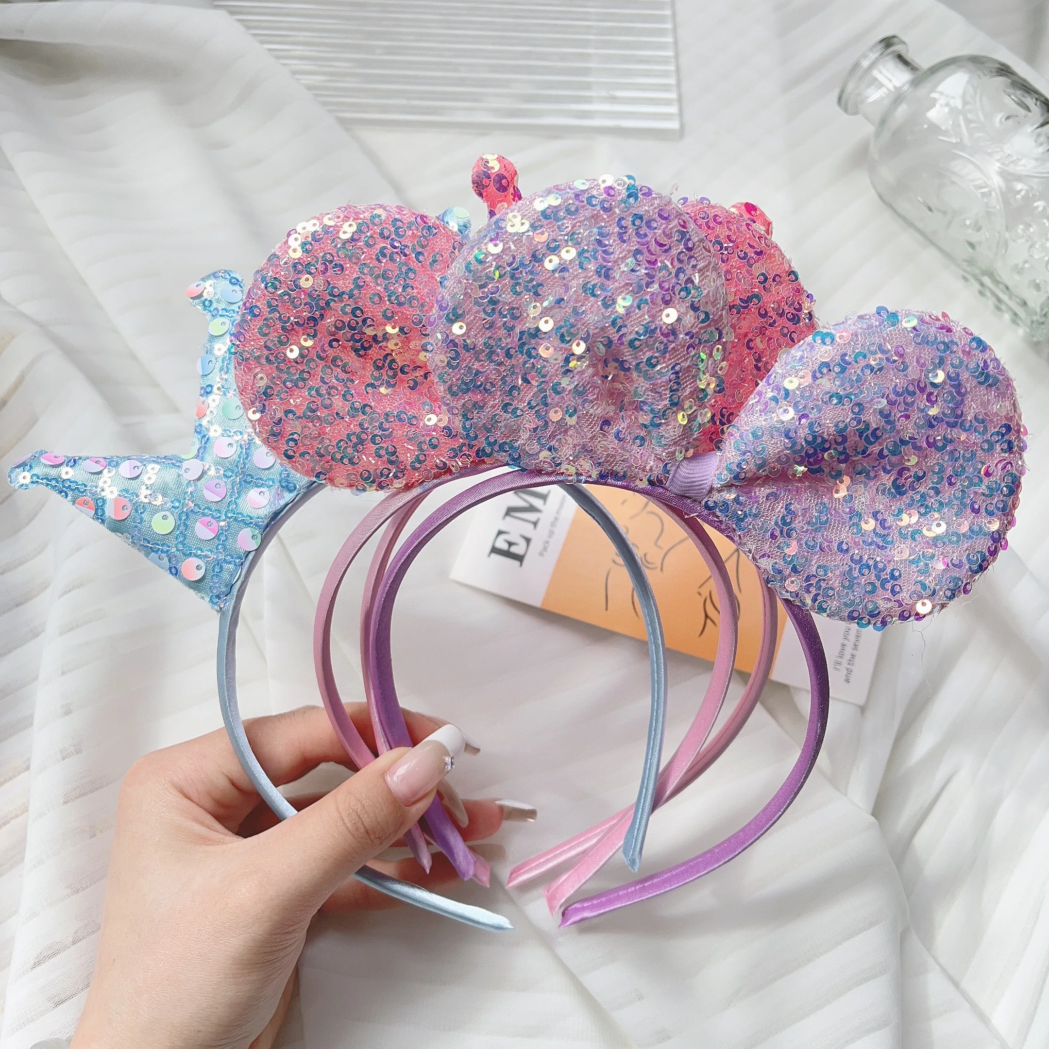 Diadema de lentejuelas para niña – Corona brillante de fiesta - imagen 2