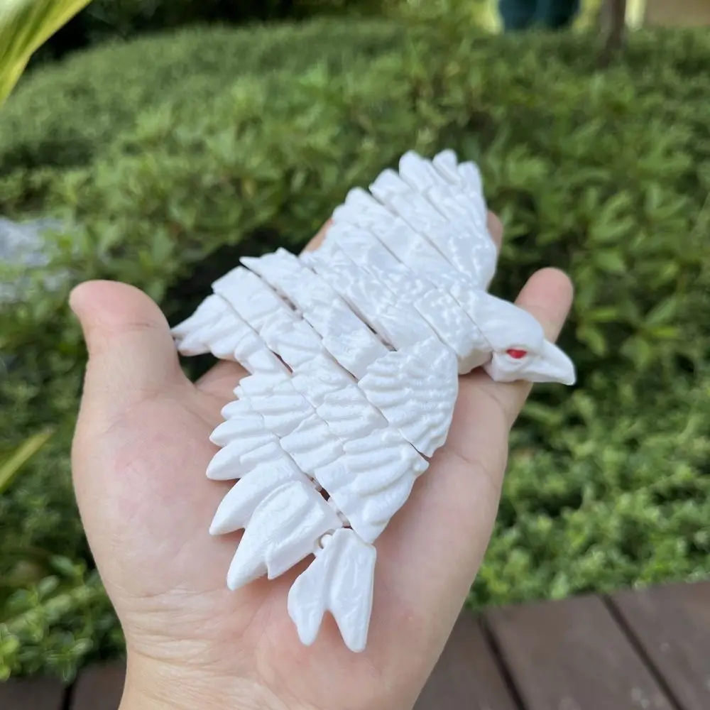 Juguete de águila articulado con impresión en relieve 3D