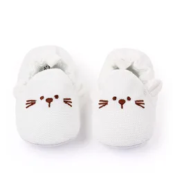 Zapatos de cuna blandos antideslizantes para bebé con dibujos animados