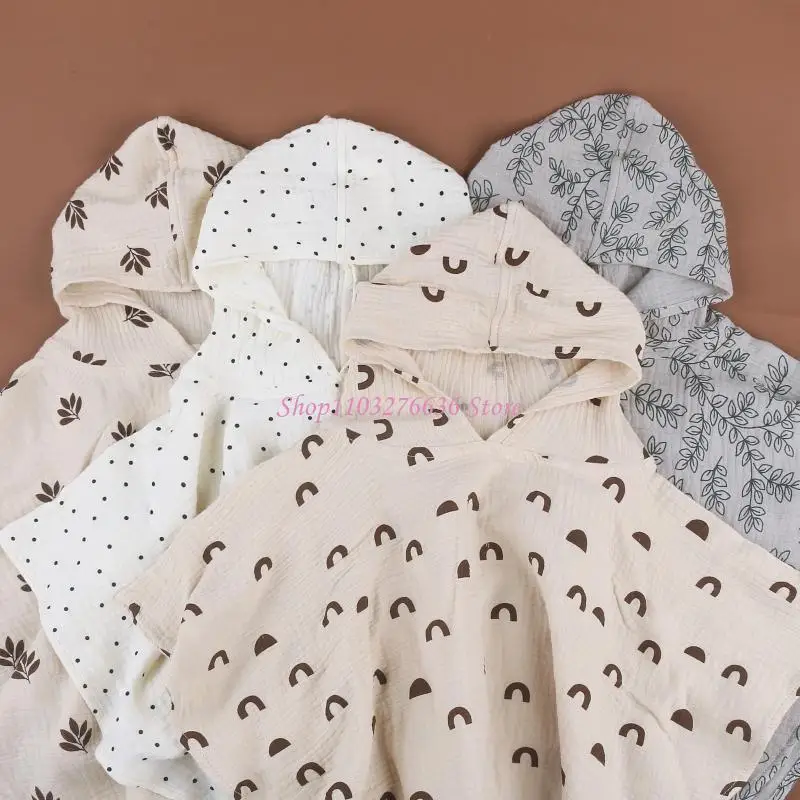 Toalla con capucha para bebé estampado floral