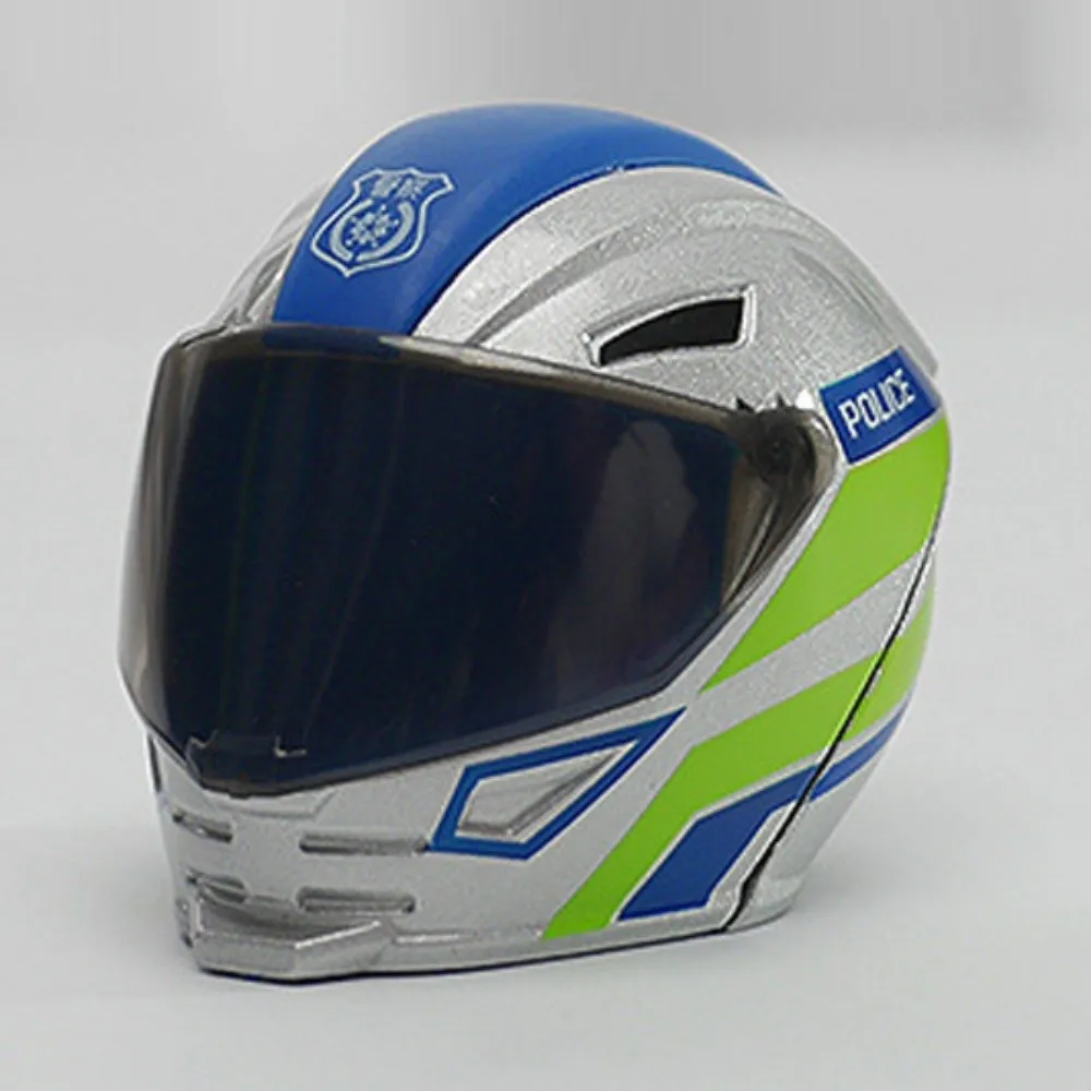 Figura completa transformada en casco