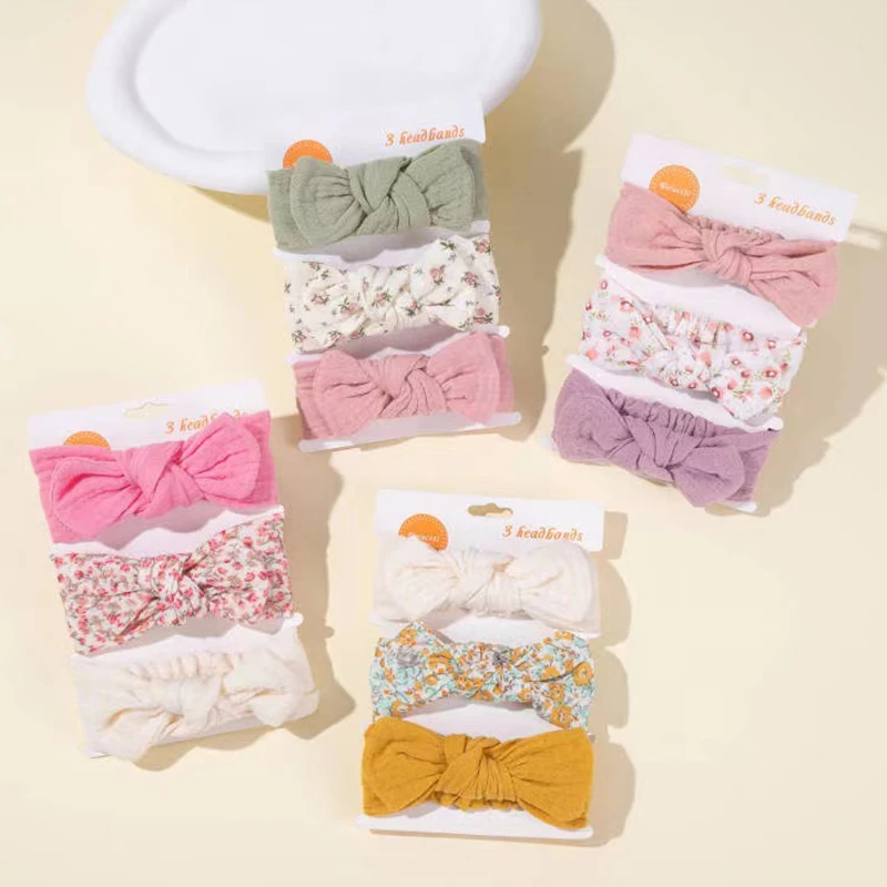 Conjunto de dos diademas en colores pastel