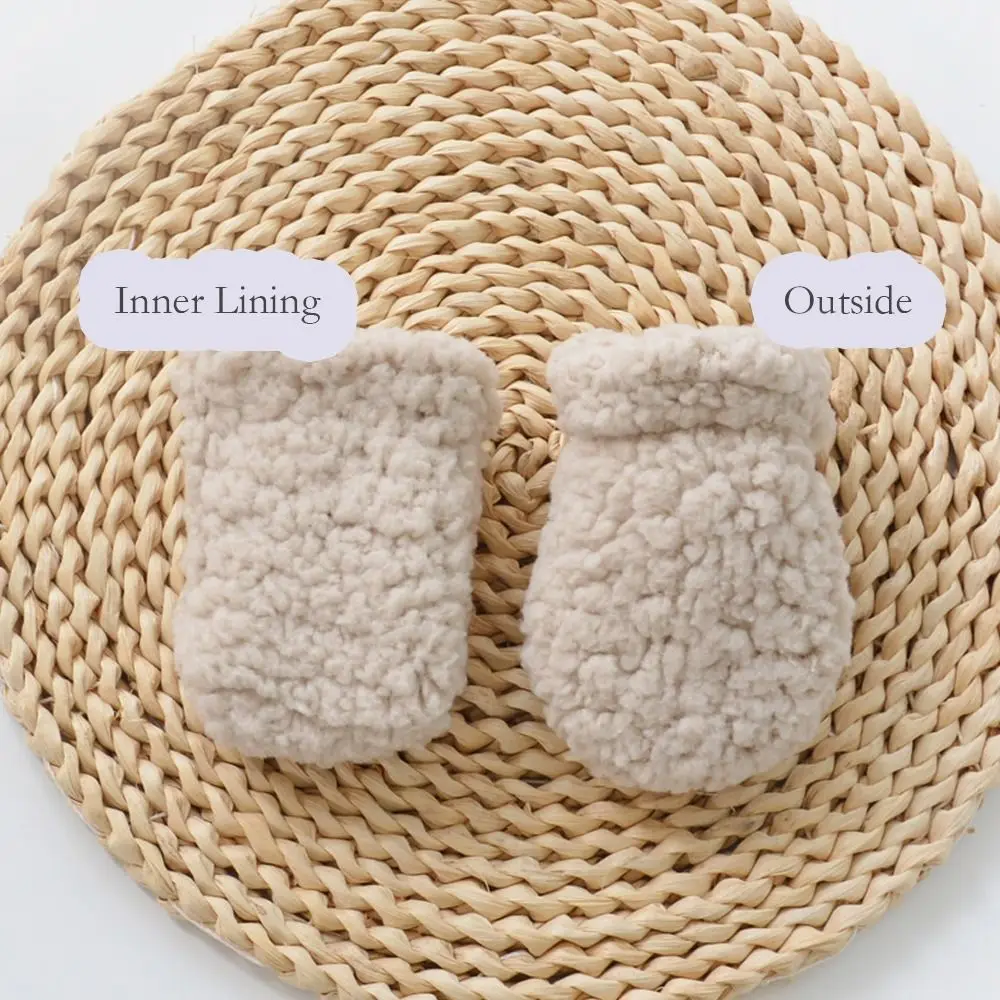 Guantes de invierno en tono marrón
