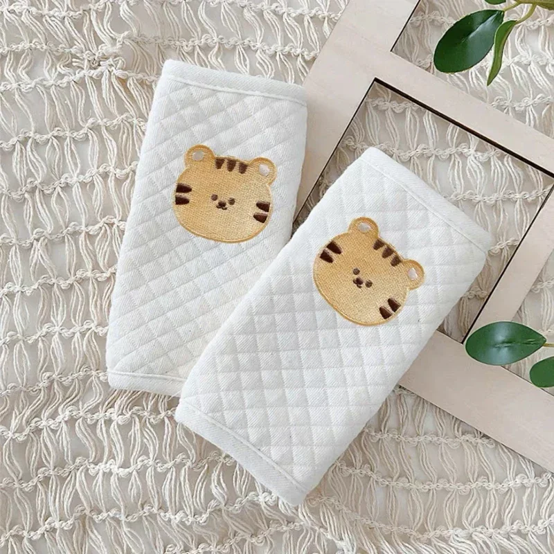 Protector acolchado para cinturón de seguridad del bebé suave - imagen 3