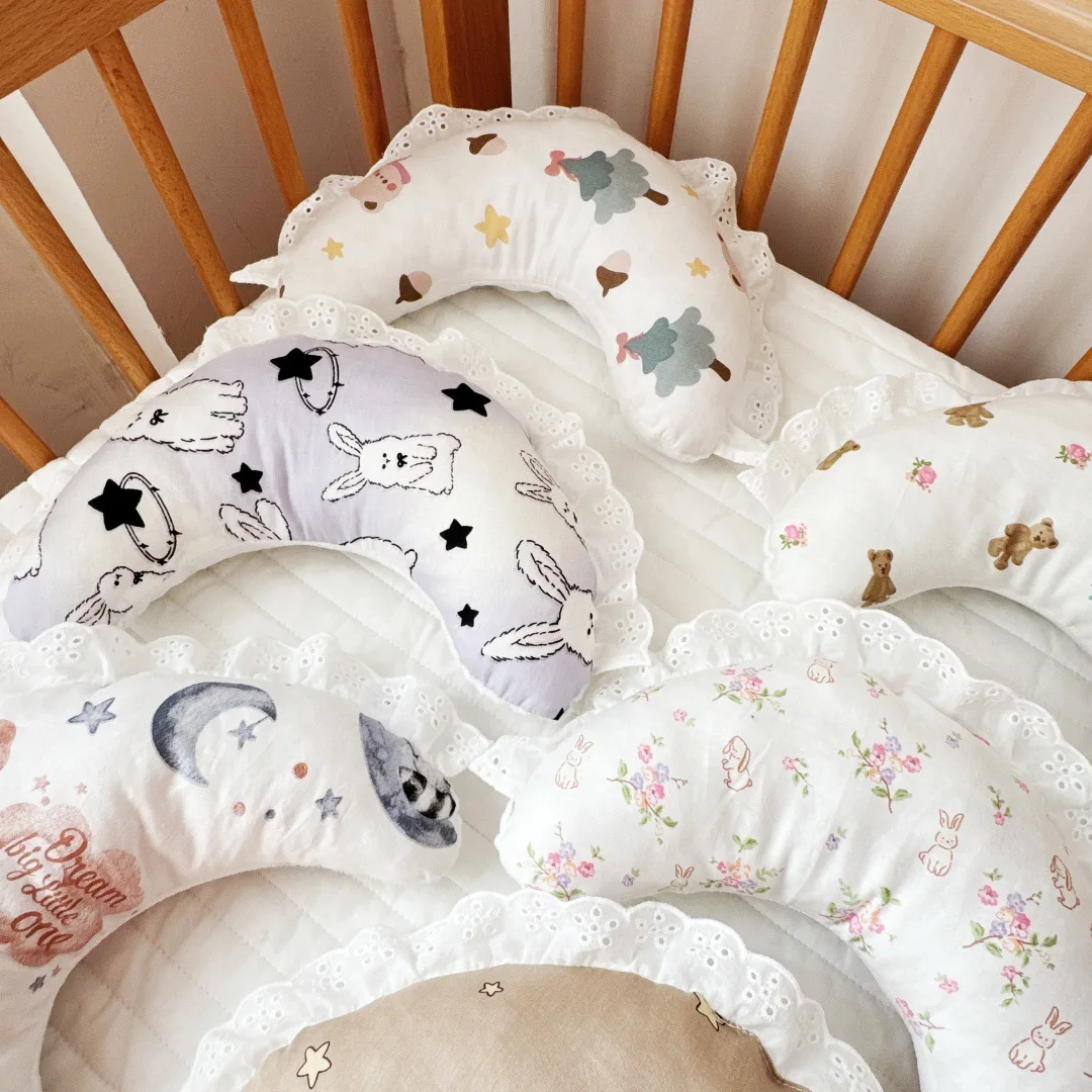 Almohada antideslizante de algodón nórdico con volantes para bebé - imagen 4