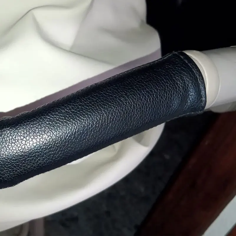 Funda de cuero para manillar cochecito con protección - imagen 4