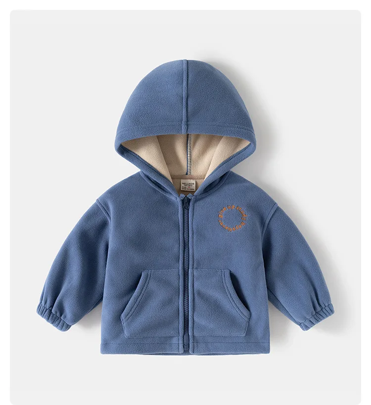 Chaqueta infantil con capucha y tejido tipo polar