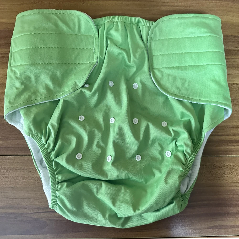 Pañal de tela para adultos con diseño y colores