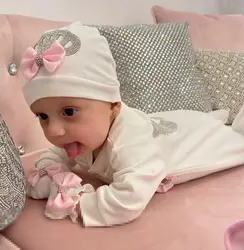 Pelele de bebé fucsia de algodón artesanal para recién nacido