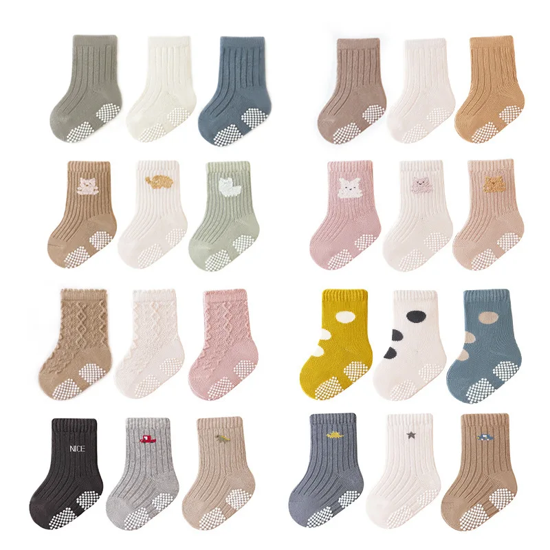 Calcetines antideslizantes para bebés de algodón de color sólido - imagen 5