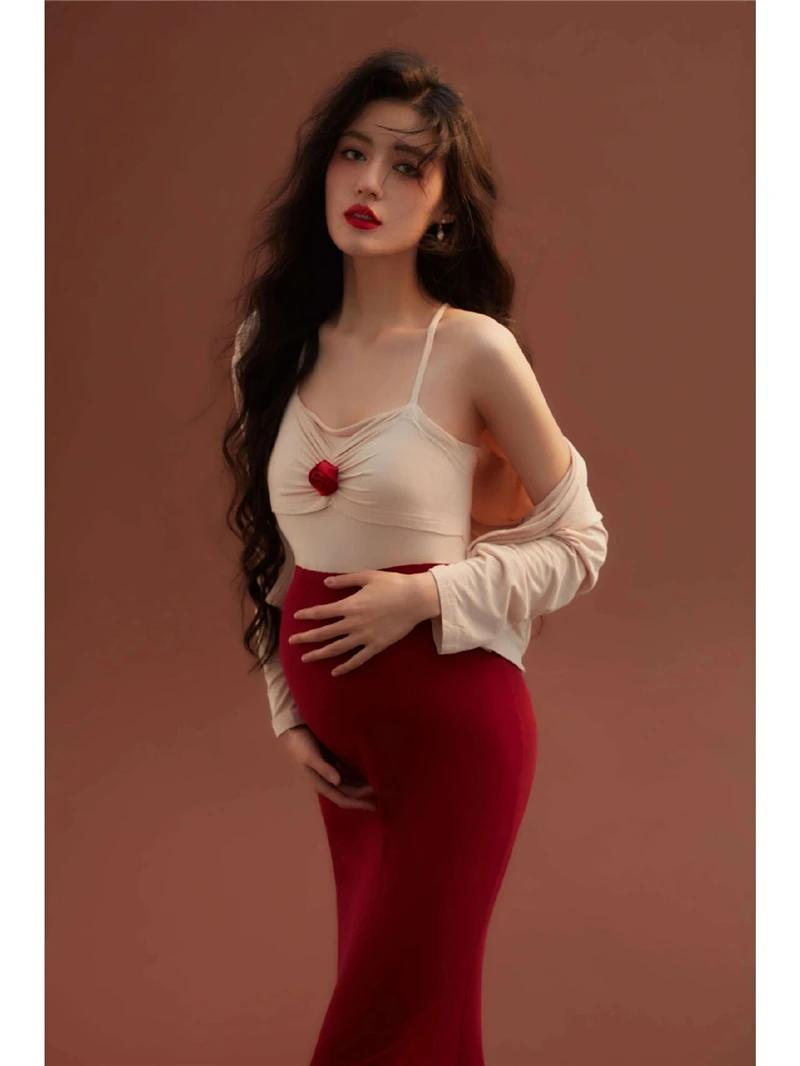 Vestido de maternidad vintage con cárdigan para sesión fotográfica - imagen 5