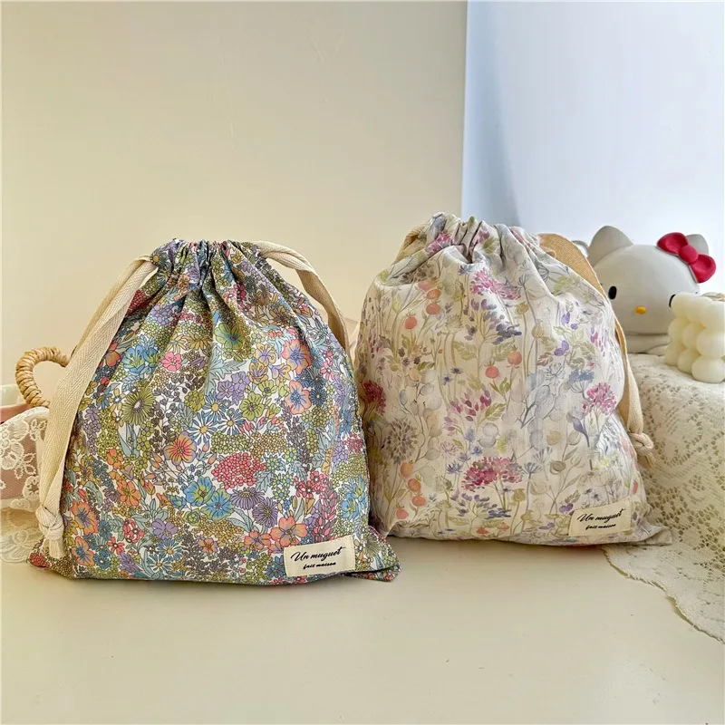 Bolsa para pañales de algodón con cordón y estampado floral - imagen 3