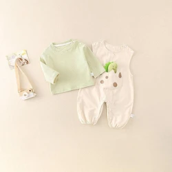 Conjunto de pelele bebé Caterpillar, top a rayas y pantalón largo