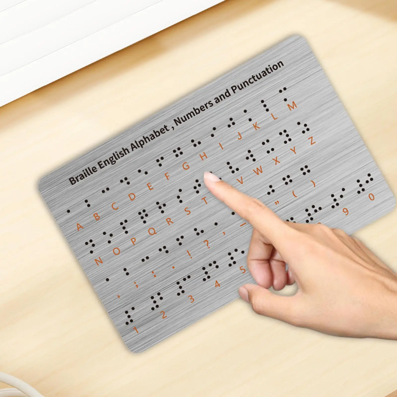 Formato compacto del braillebord