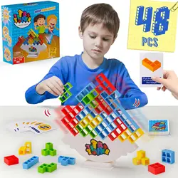 Torre de apilamiento con bloques: juego familiar equilibrio