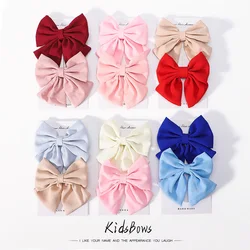 Lazo clip para niña - Accesorio retro elegante