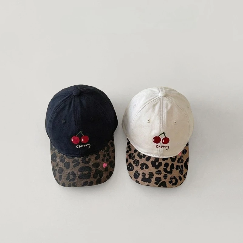Gorra de béisbol infantil con estampado de leopardo y cerezas - imagen 2