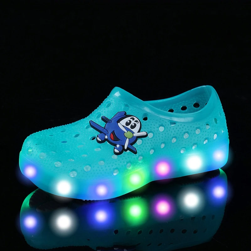 Sandalias deportivas de playa con luces LED para niños y niñas - imagen 4