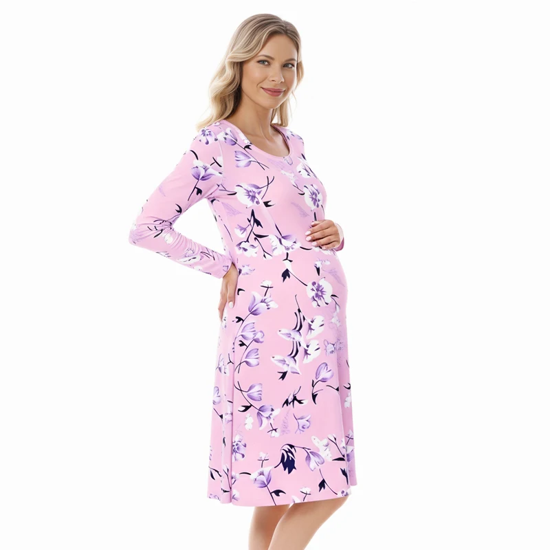 Vista frontal del vestido con diseño evase