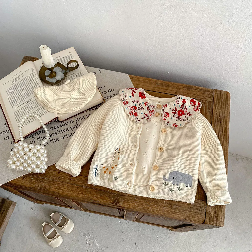 Suéter de punto bordado animales para niñas, beige, cuello redondo - imagen 2