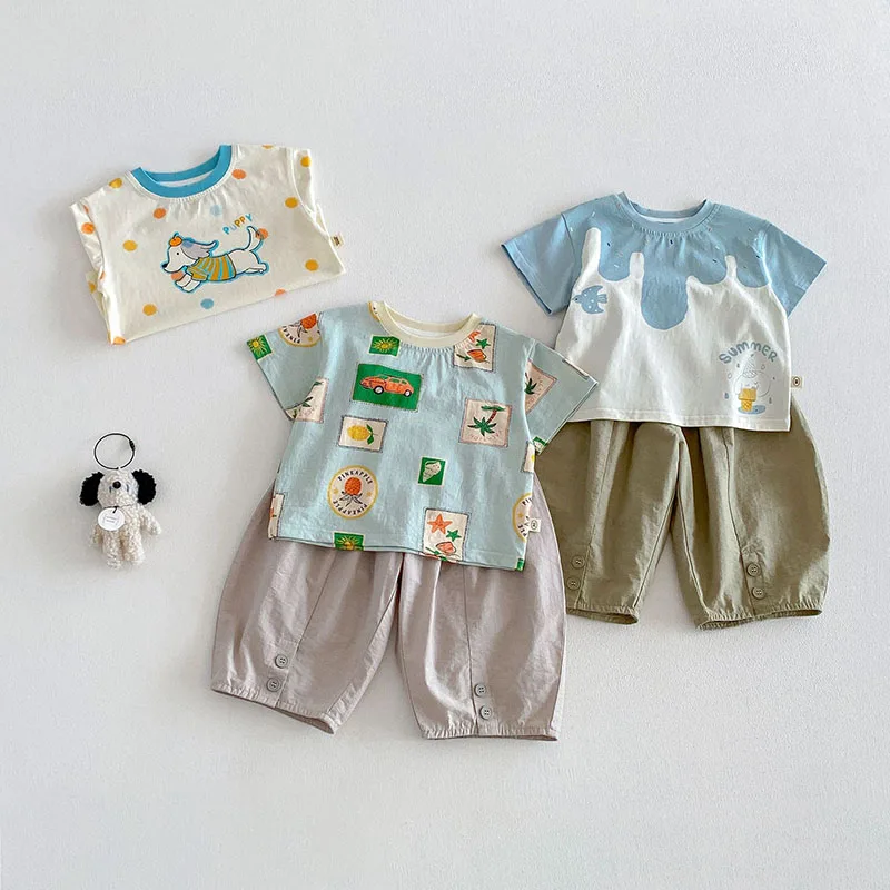 Camiseta con diseño veraniego para bebés y peques