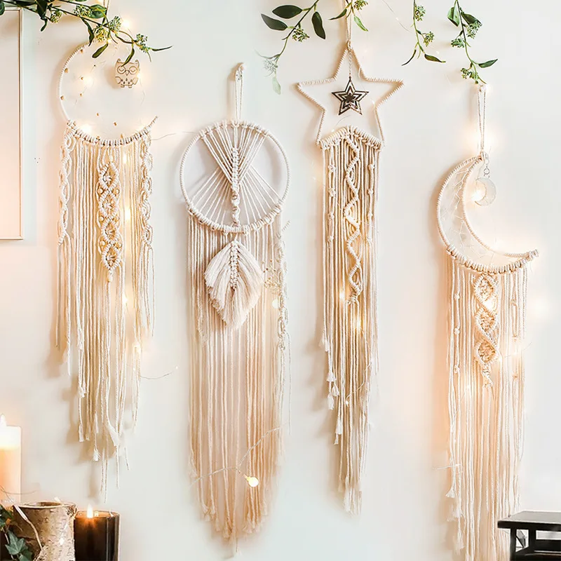 Tapiz macramé bohemio con nudos decorativos