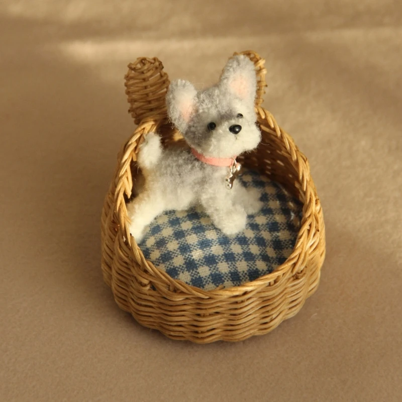 Cesta de mimbre para casa de muñecas – Decoración infantil - imagen 3