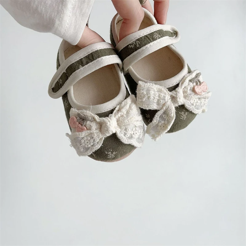 Zapatos antideslizantes primavera y otoño para niñas estilo princesa - imagen 2