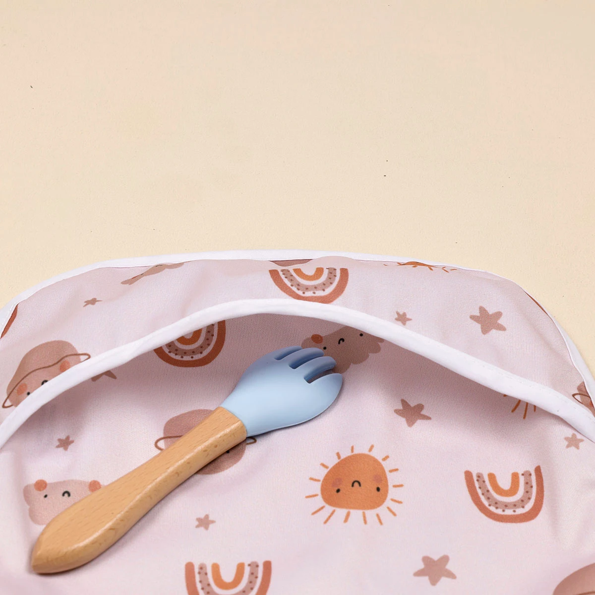 Babero impermeable para alimentación infantil con cinta mágica - imagen 5