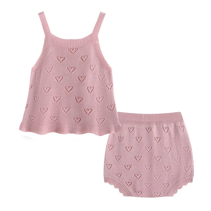 Conjunto de verano con top halter y pantalón corto