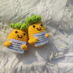 Amigurumi de verduras y piña de lana – muñeca con energía positiva
