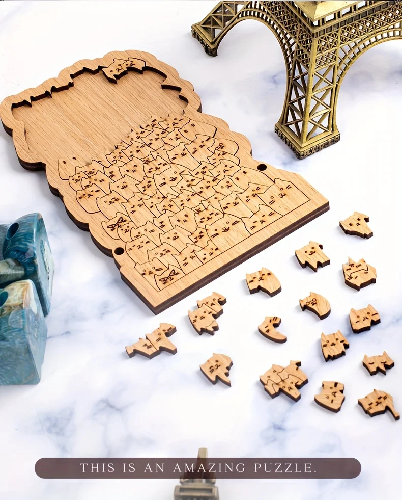 El puzzle a medio montar sobre una superficie de madera