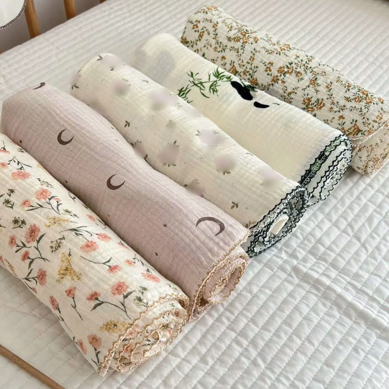 Manta de muselina envolvente para bebé con estampado floral - imagen 4