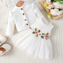 Conjunto niña de primavera con vestido de tul y cárdigan bordado