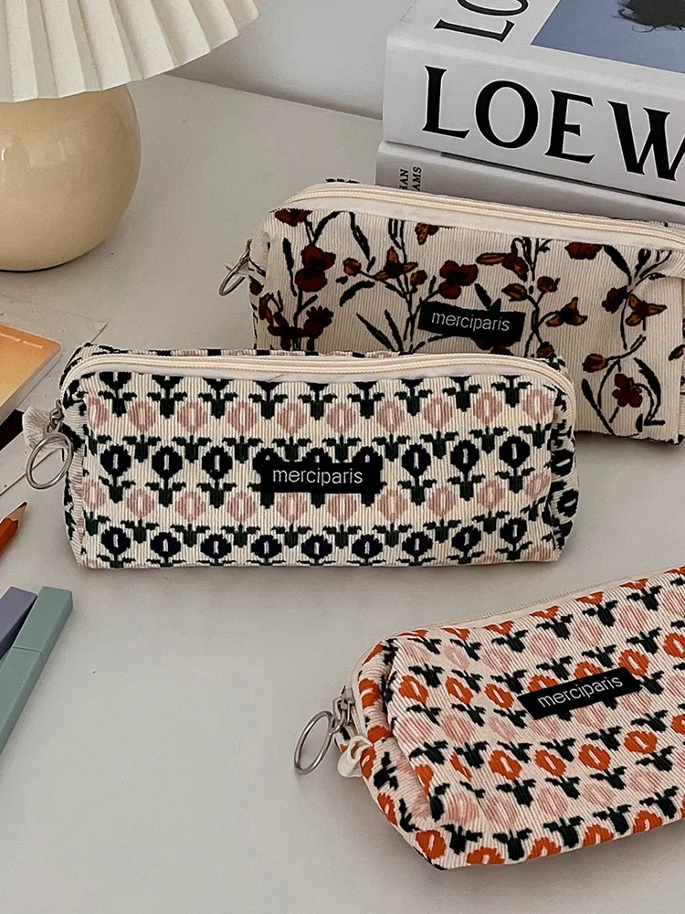 Estuche para lápices de pana acanalada con flores kawaii - imagen 2