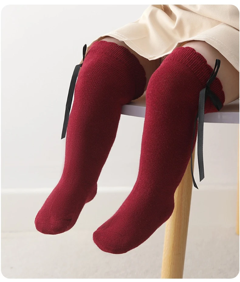 Calcetines sin costuras adaptados al pie infantil