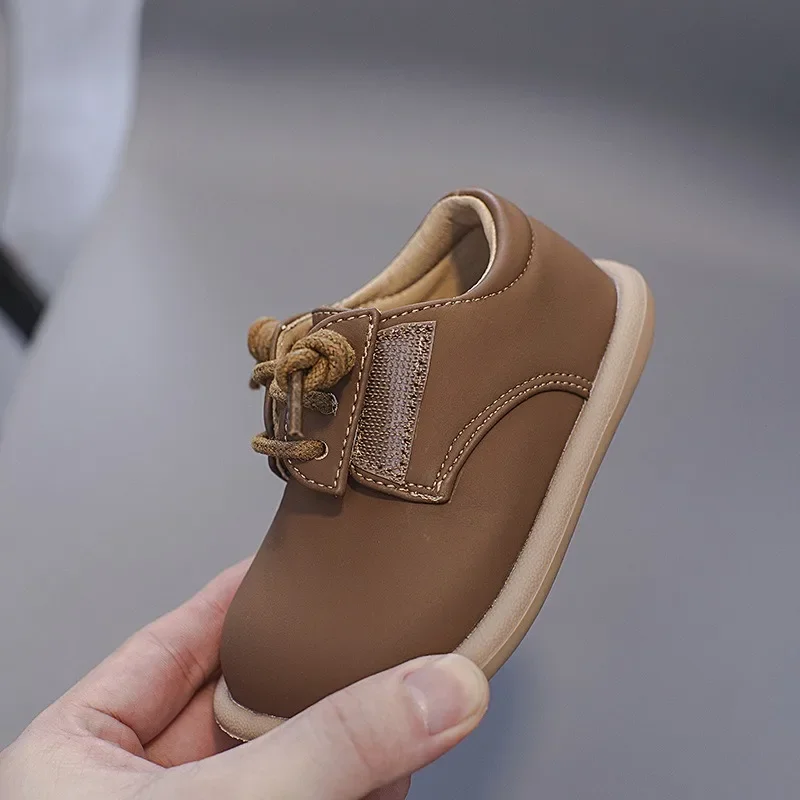 Zapatos de piel inglesa para bebé – Cómodos y antideslizantes - imagen 5