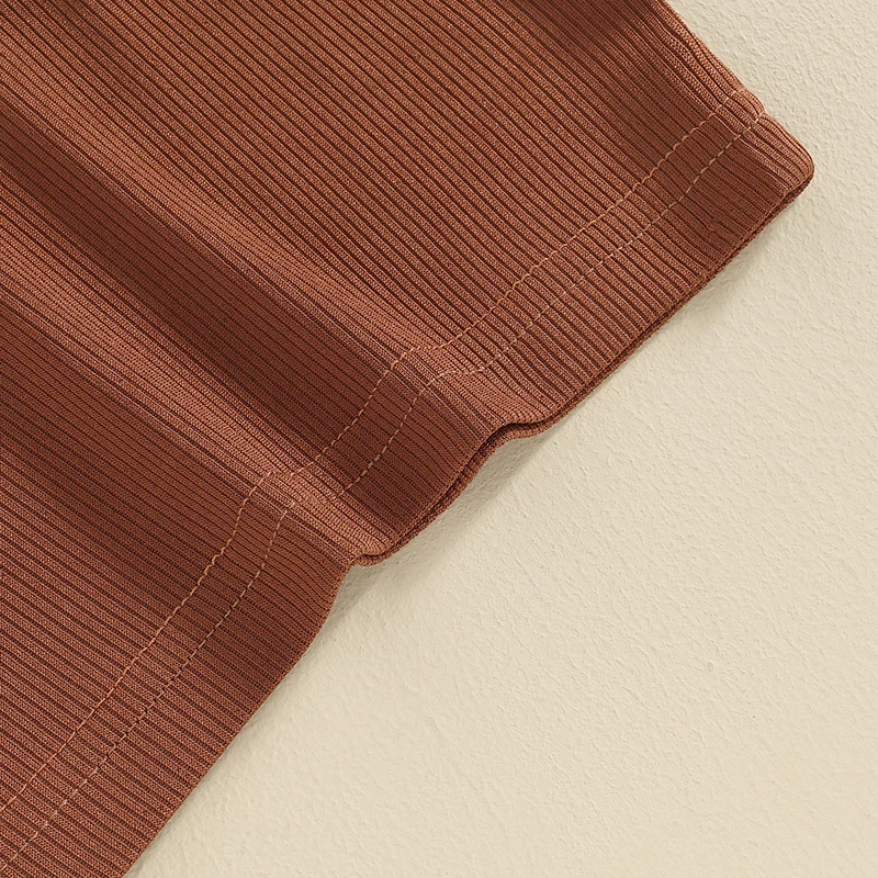 Chaleco verano niña visto desde atrás