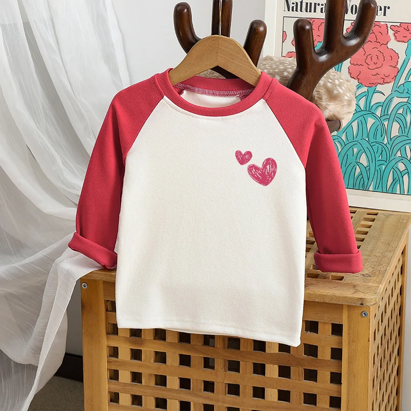 Camiseta manga larga con estampado de corazón para bebé – Otoño